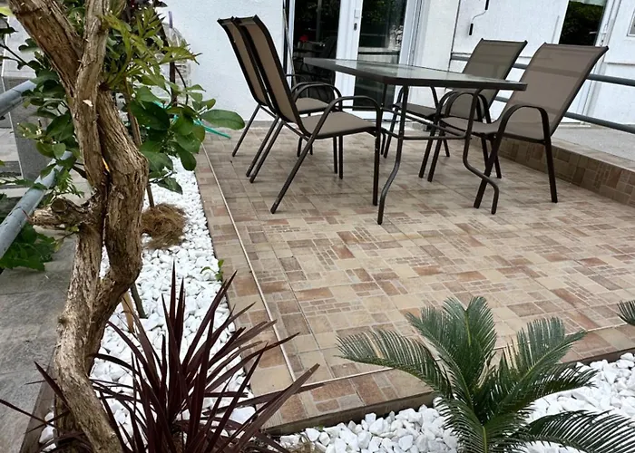 דירה Luxury Peraía