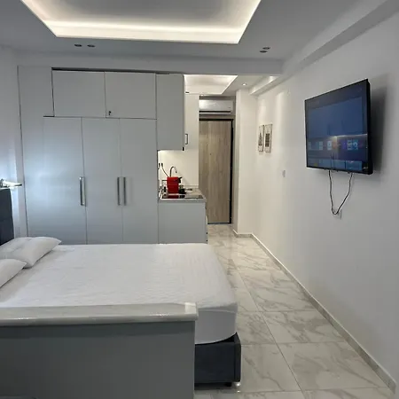 Apartment Luxury Peraía